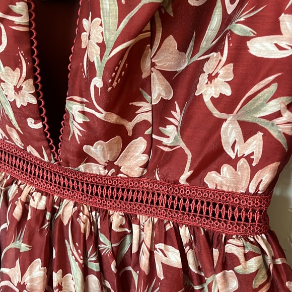 True decadence Burgundy Organza midi dress US4 - Picture 10 of 17